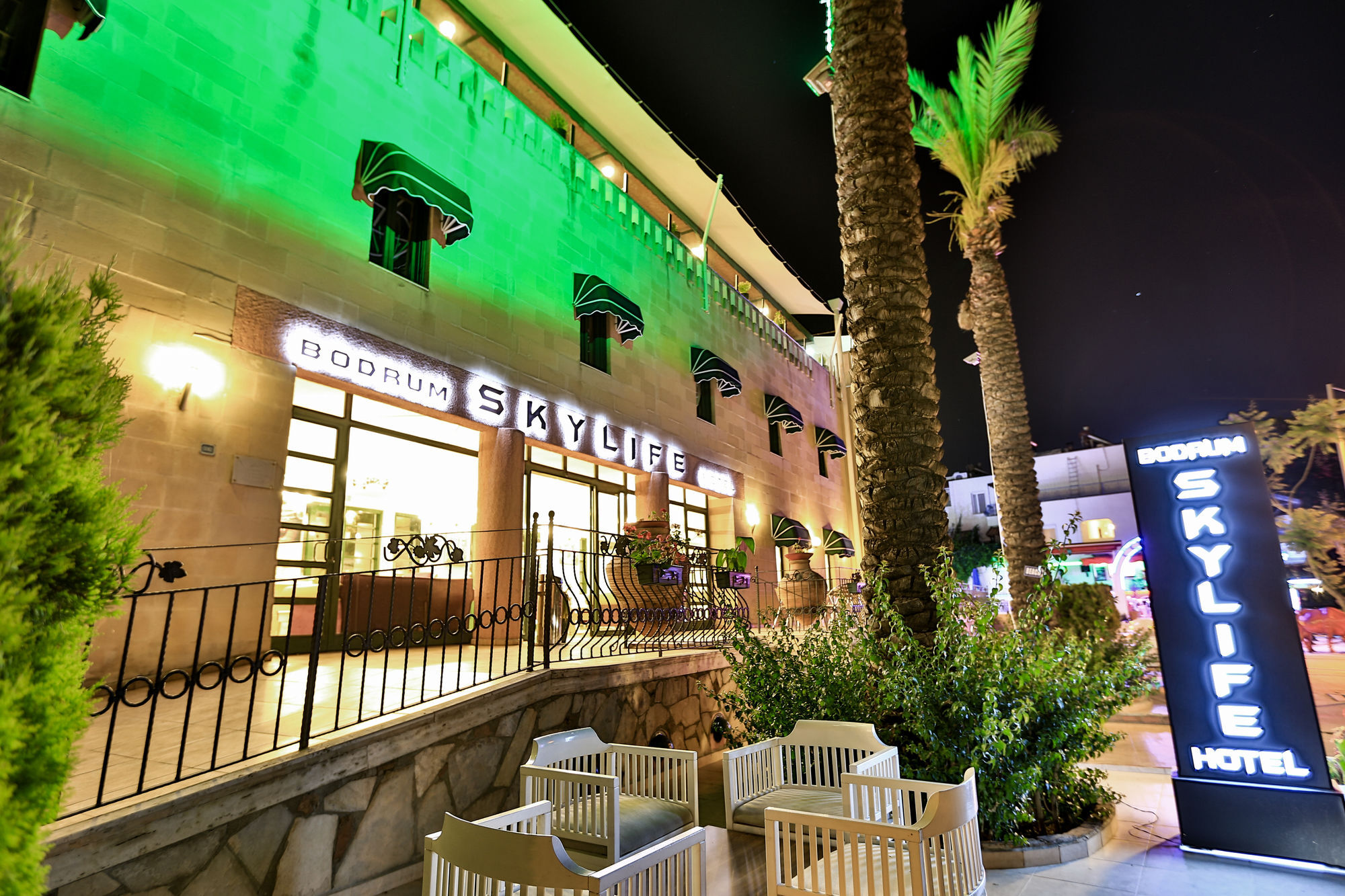 Skylife Otel 3*
